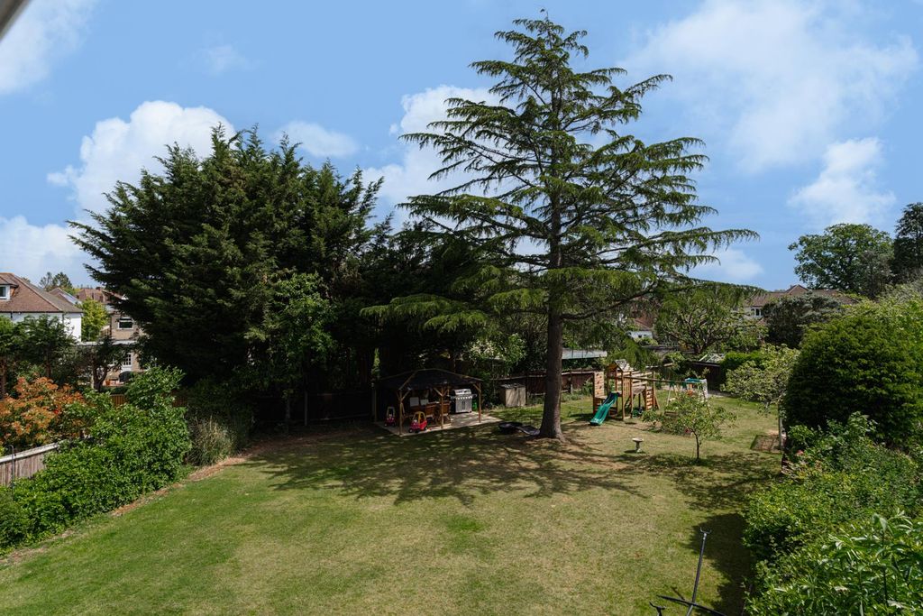 Property photo 2 of 27 Propertyportals 19.Jpg