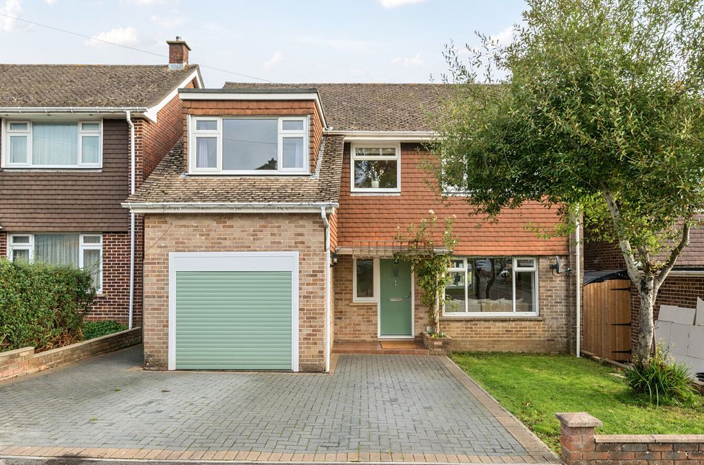 Property photo 1 of 13 1363249-1-68E4d21...