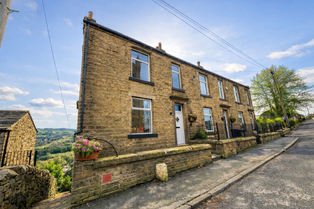 Property photo 1 of 11 F0A4D196-A837-4305-Ab1E-B134591242D1