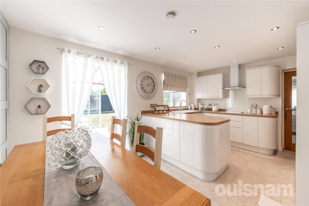 Property photo 3 of 26 Picture No. 02