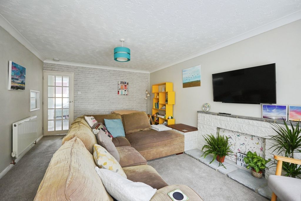 Property photo 3 of 18 Pbox-Img.Jpg