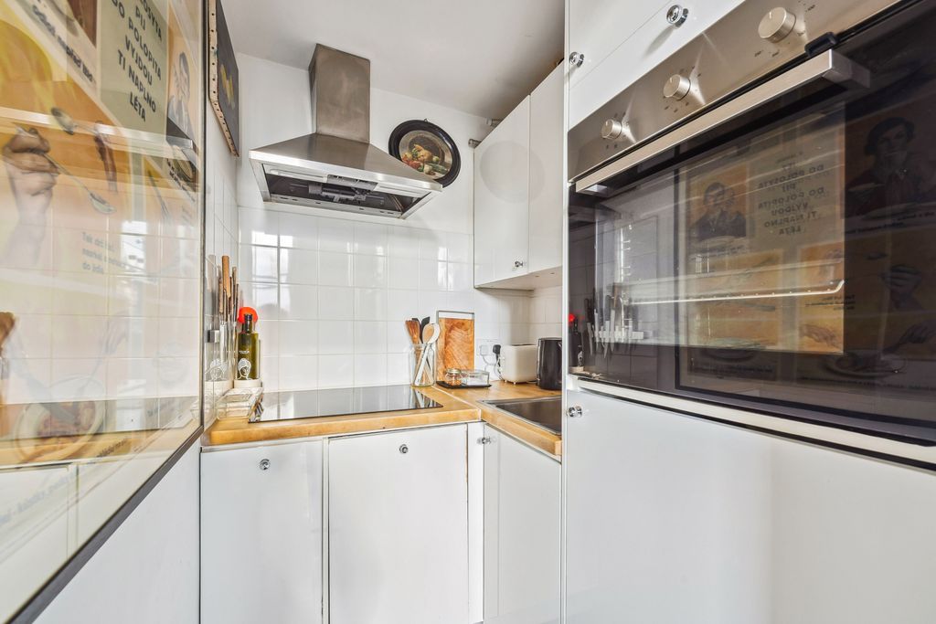 Property photo 2 of 5