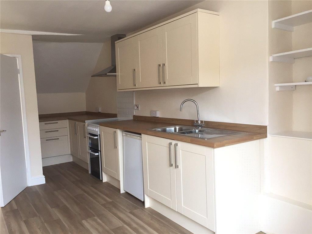Property photo 2 of 6 Kitchen