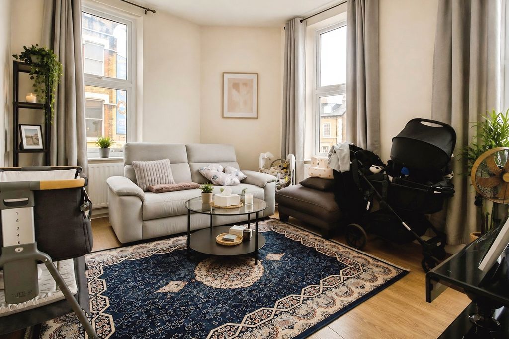 Property photo 1 of 8 Reception Room