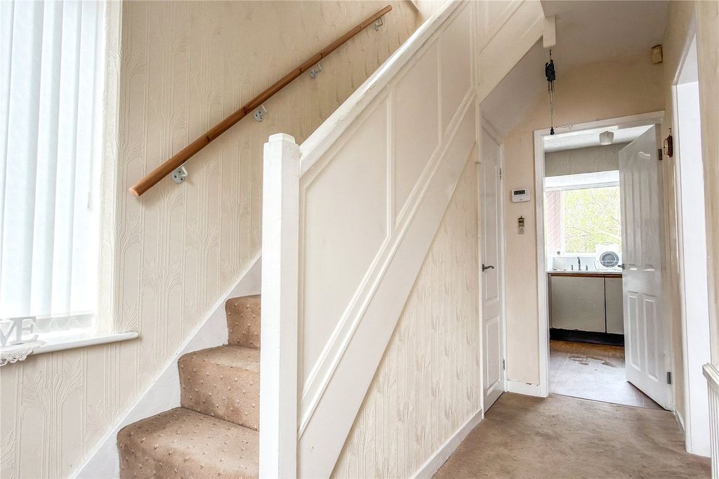 Property photo 2 of 20 Hall