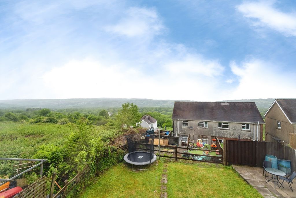 Property photo 3 of 18 Pbox-Img.Jpg