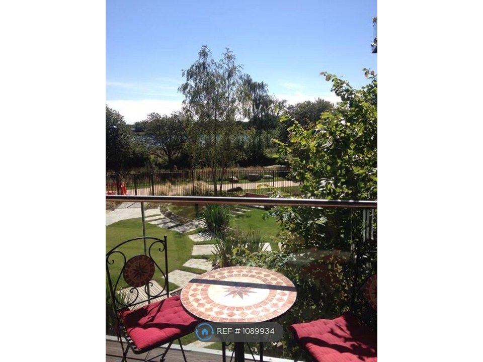 Property photo 1 of 10 Balcony,Living,Bedrooms View