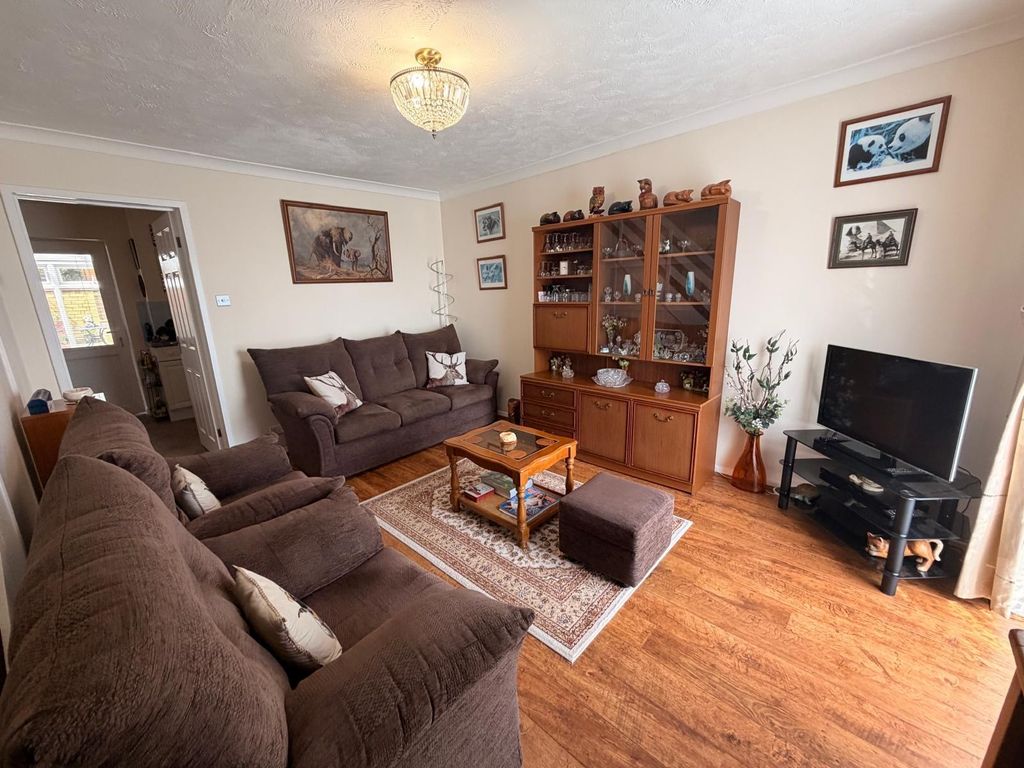 Property photo 2 of 16