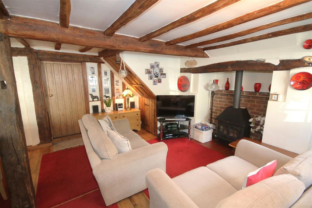 Property photo 1 of 34 Living Arwea i.Jpg