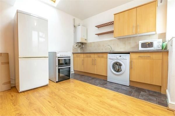 Property photo 3 of 7 Kitchen.Jpg