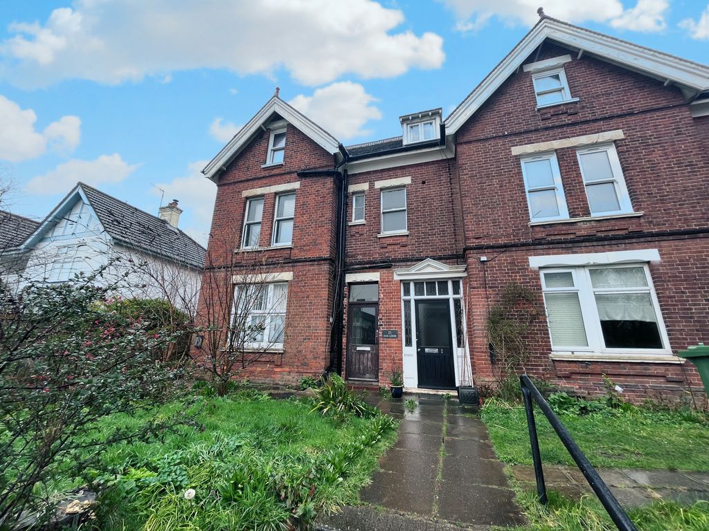 Property photo 1 of 19