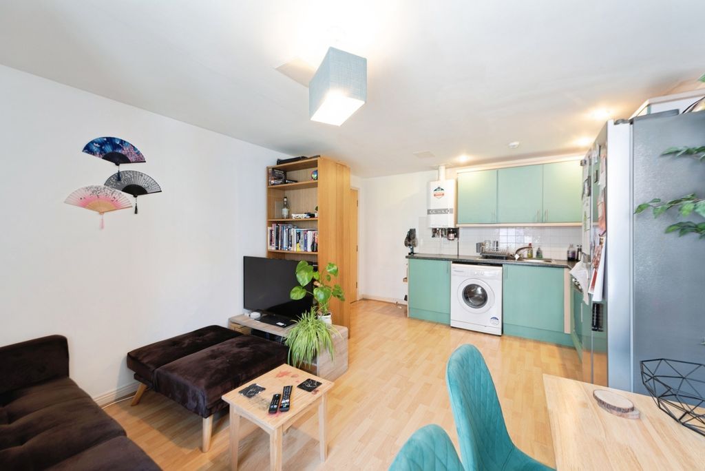 Property photo 2 of 18 Pbox-Img.Jpg