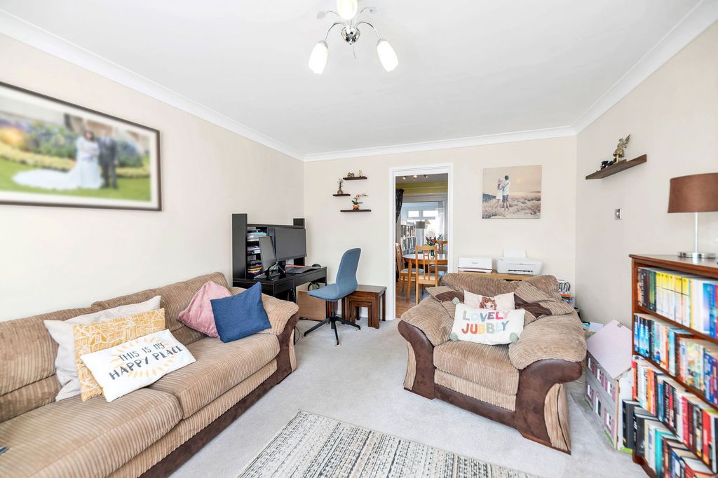 Property photo 3 of 13