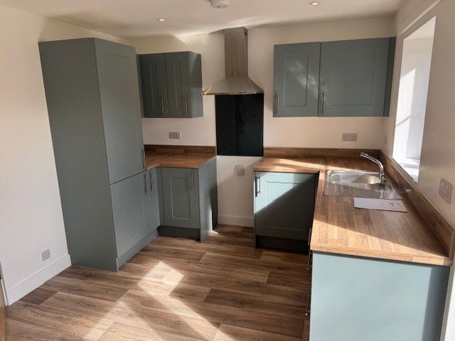 Property photo 1 of 5 Kitchen