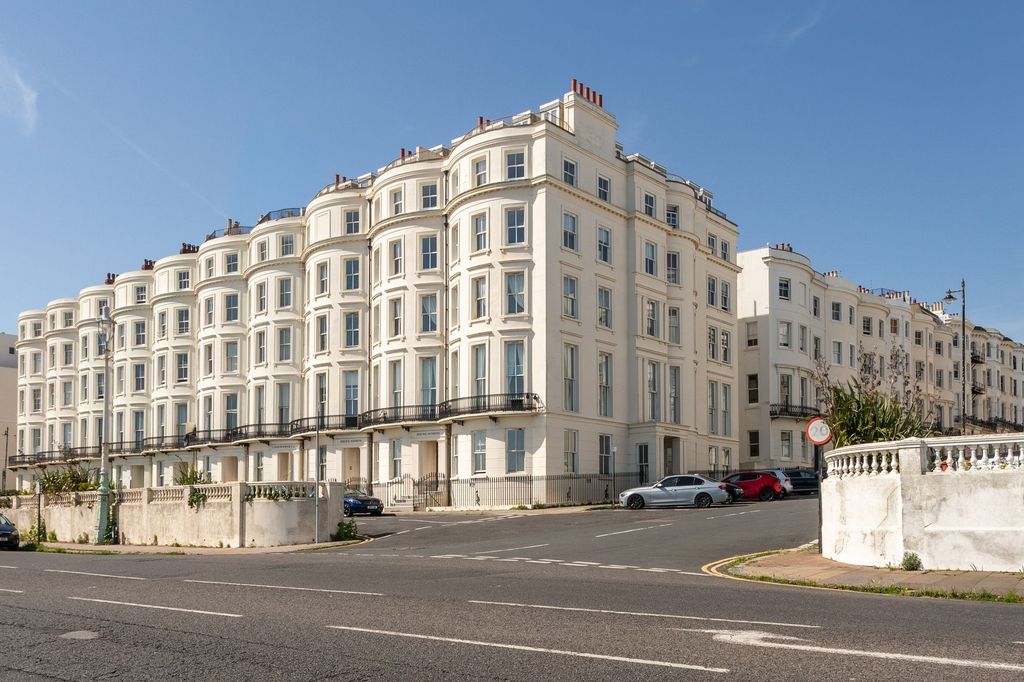 Additional image 17 of 3 bed penthouse for salePercival Mansions, Brighton BN2