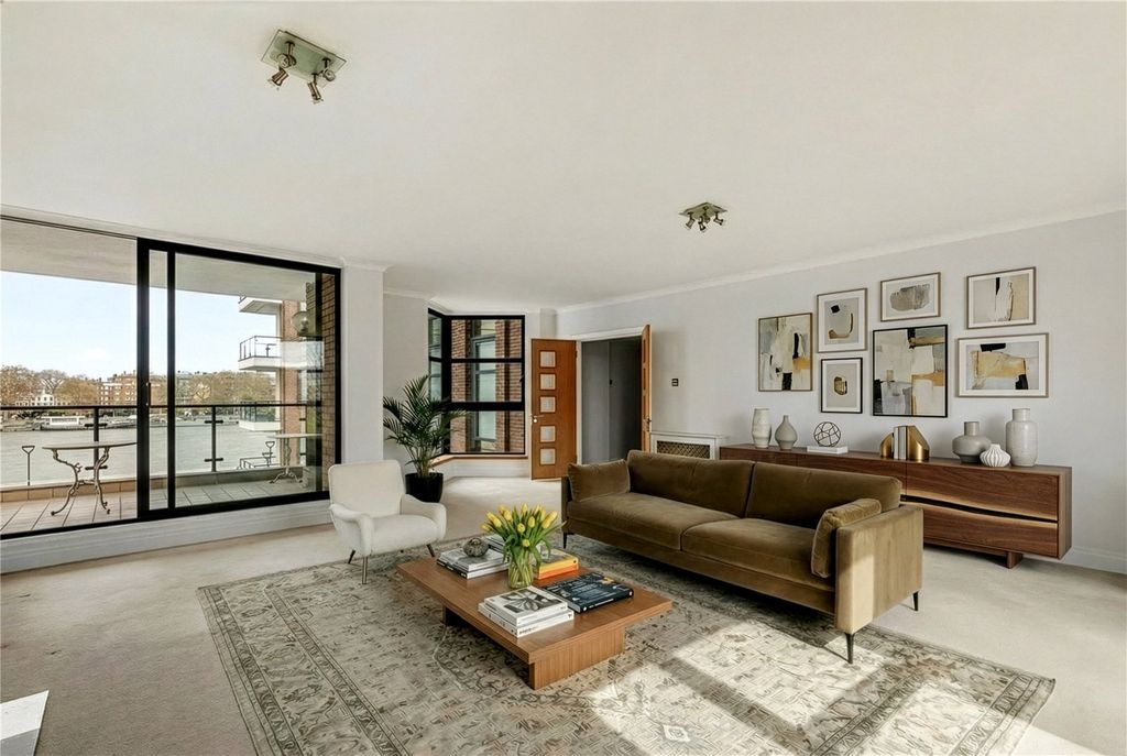 Property photo 1 of 10 Reception