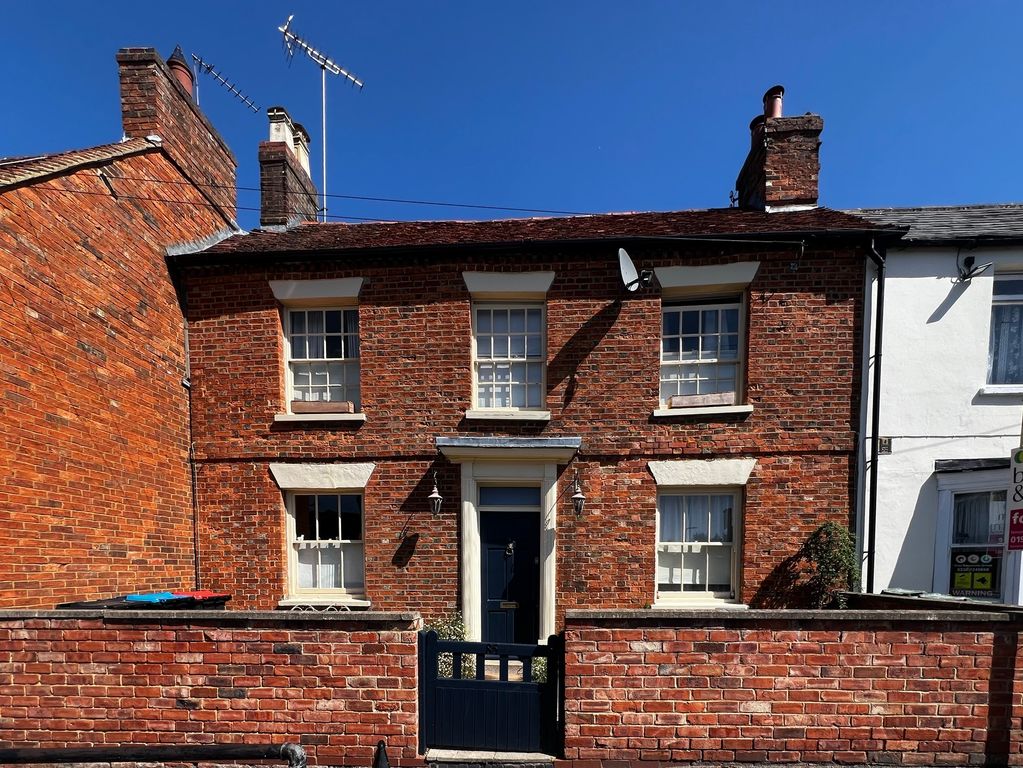 Property photo 1 of 17
