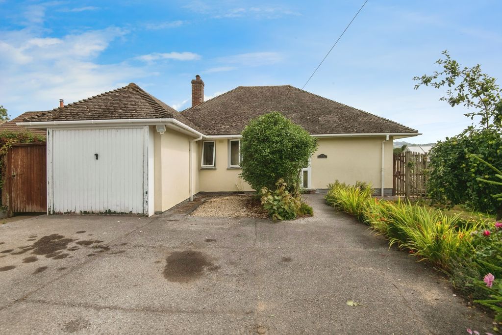 Property photo 1 of 17 Photo