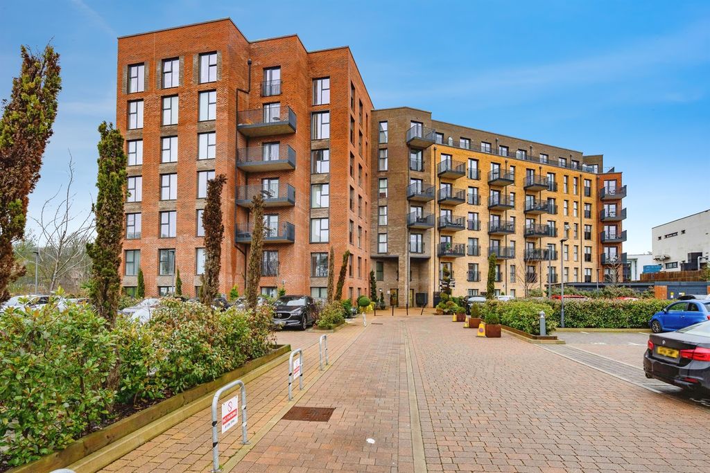 Property photo 1 of 14