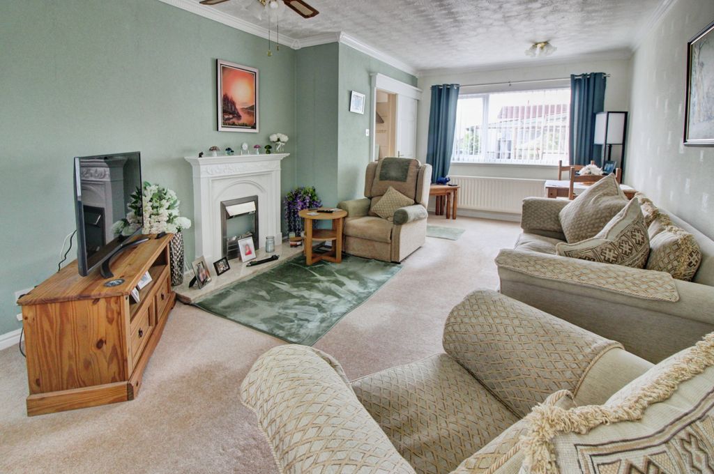Property photo 2 of 15 Living Room