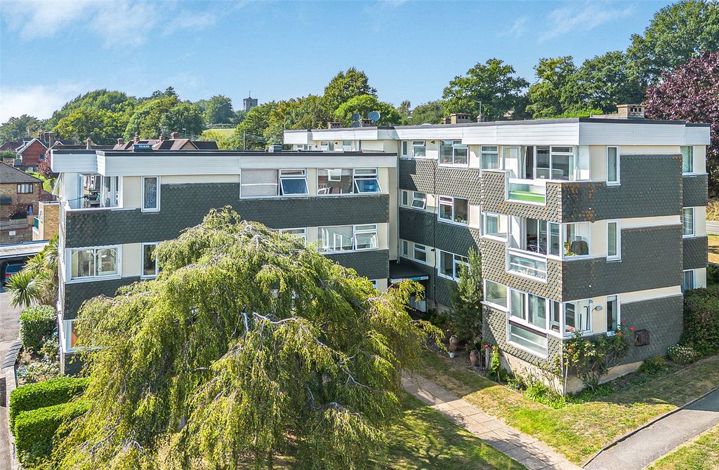 Property photo 1 of 26 Picture No. 28