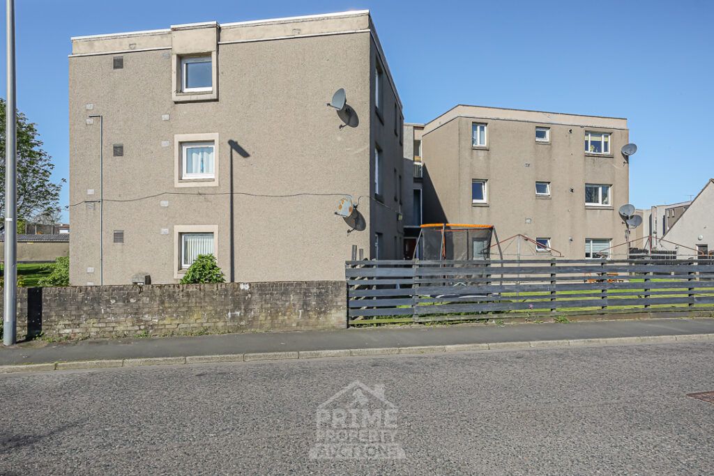 Property photo 2 of 30