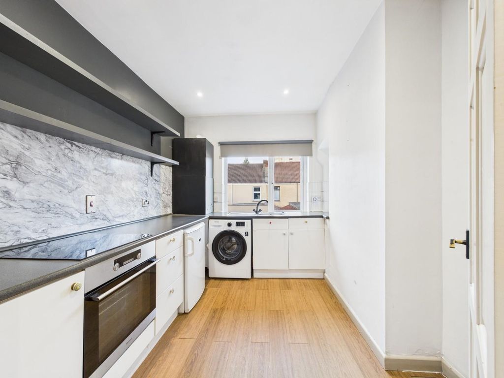 Property photo 3 of 16 Cam01530G0-Pr0346-Still005.Jpg