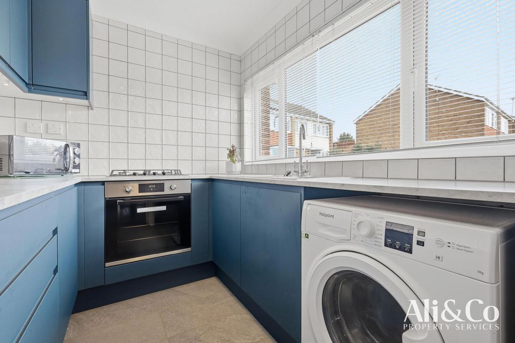 Property photo 3 of 26