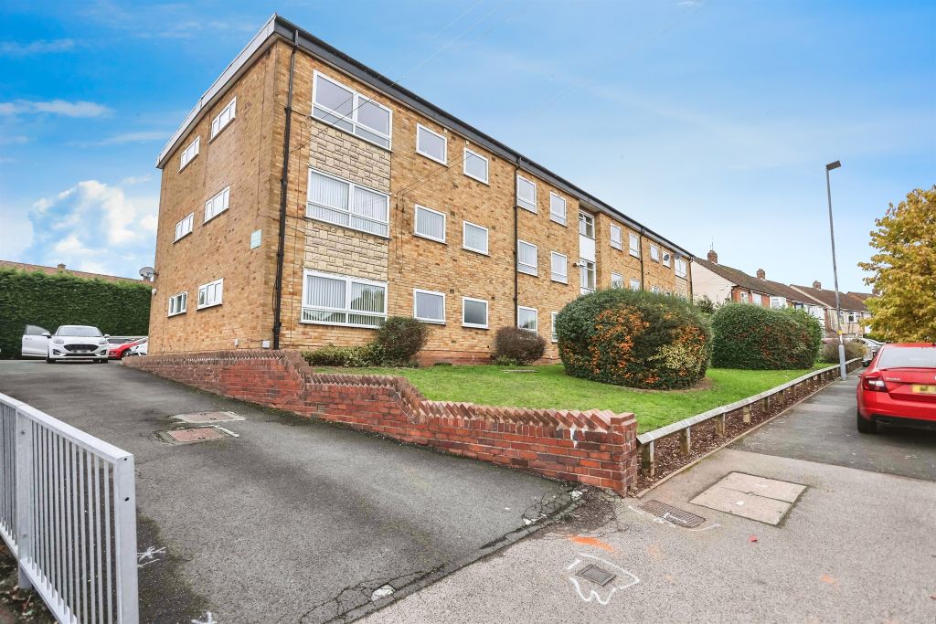 Property photo 1 of 17