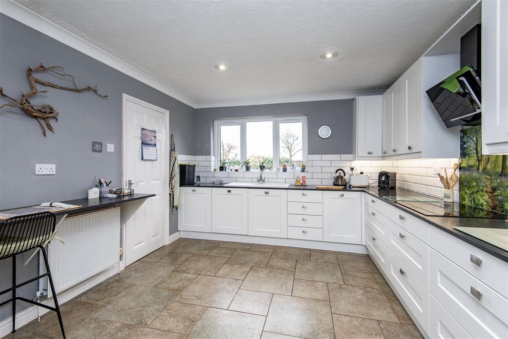 Property photo 3 of 27 Dsc_2906.Jpg