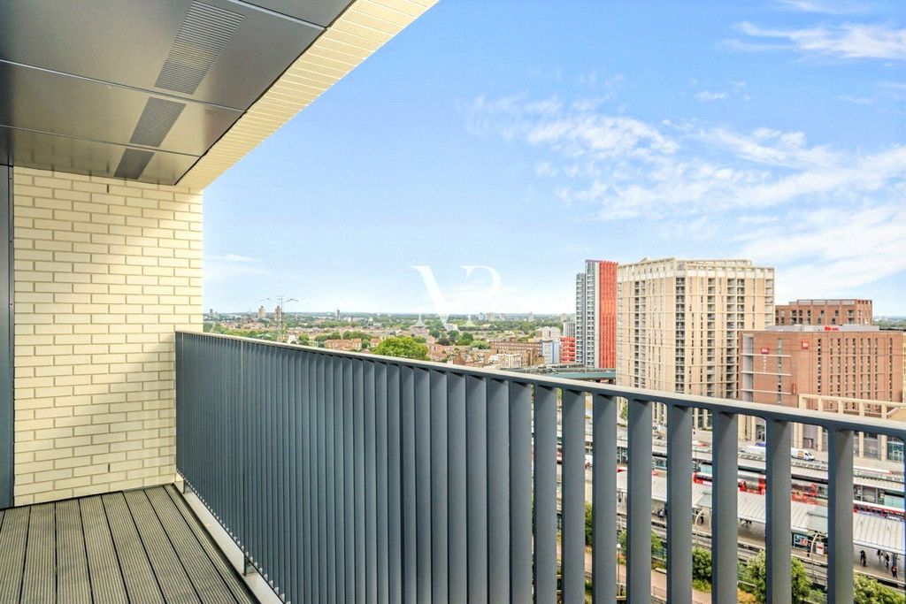 Property photo 2 of 8 Picture No. 07