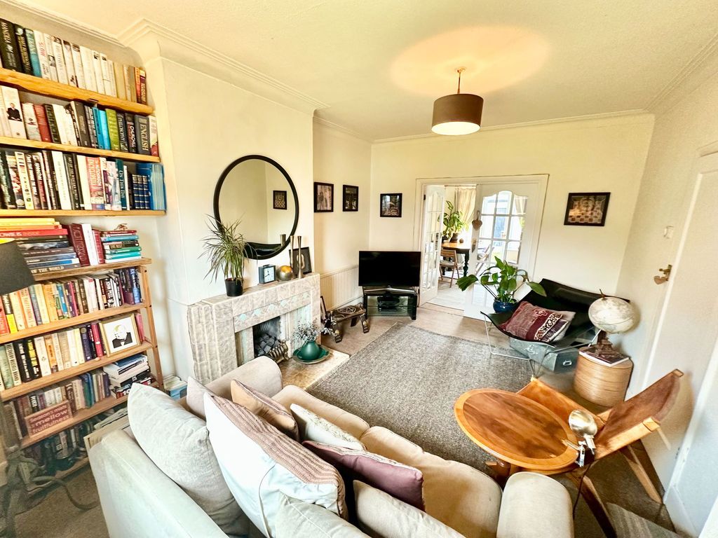 Property photo 2 of 16