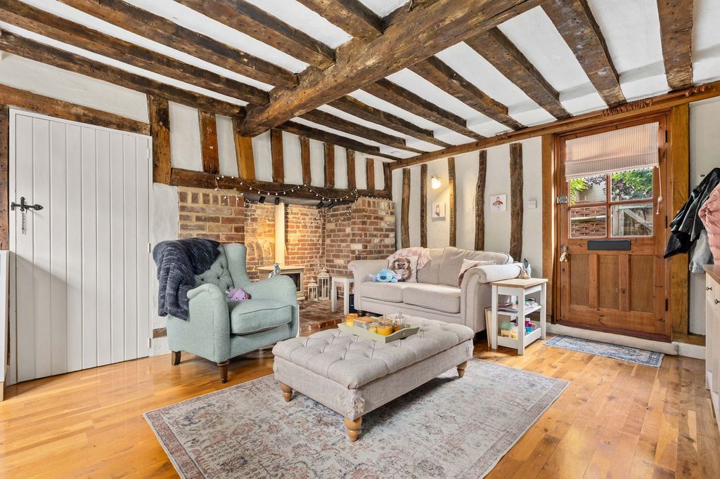 Property photo 3 of 16