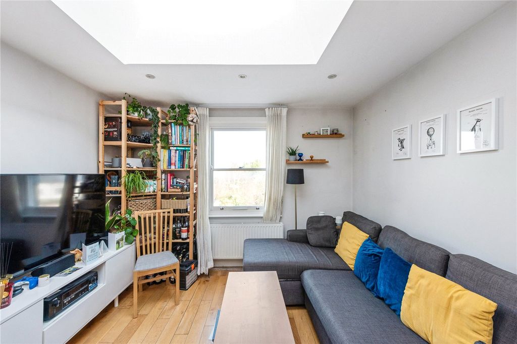 Property photo 2 of 12 Picture No. 12