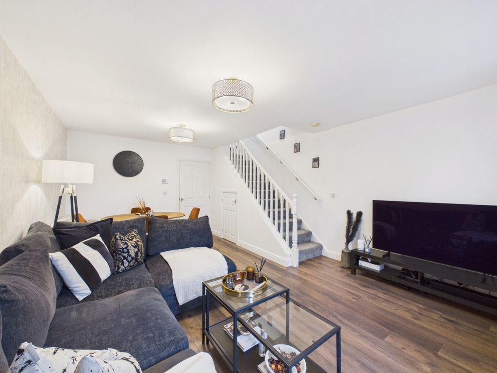 Property photo 2 of 15 5431412