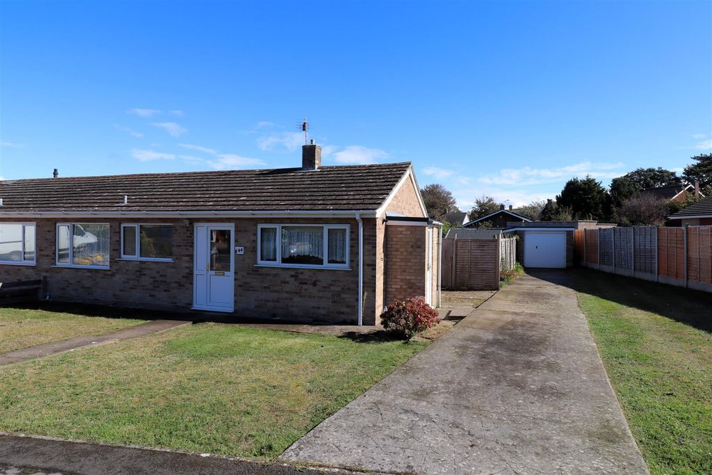 Property photo 1 of 16 Front