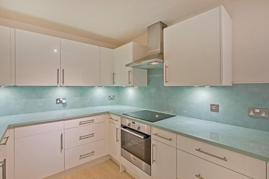 Property photo 2 of 15 Kitchen