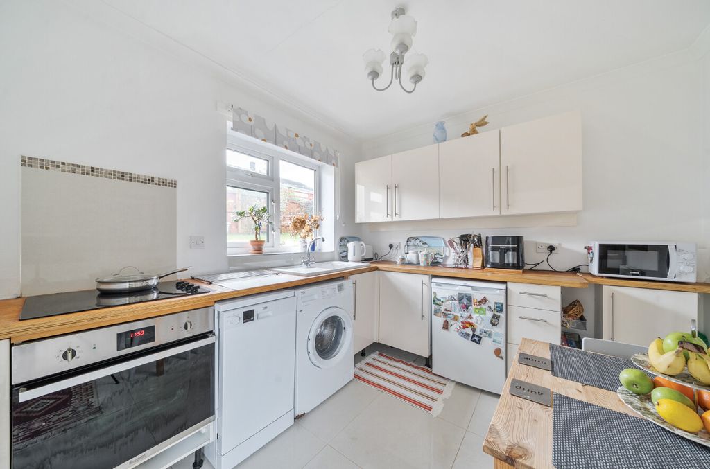 Property photo 2 of 17 2