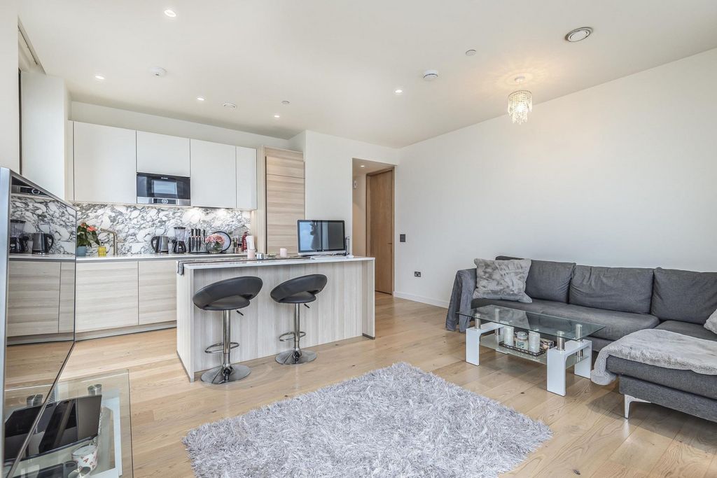 Property photo 2 of 13 Reception