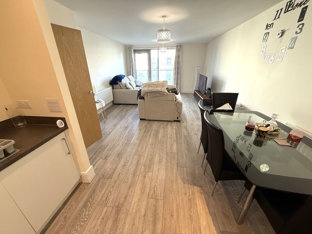 Property photo 2 of 12