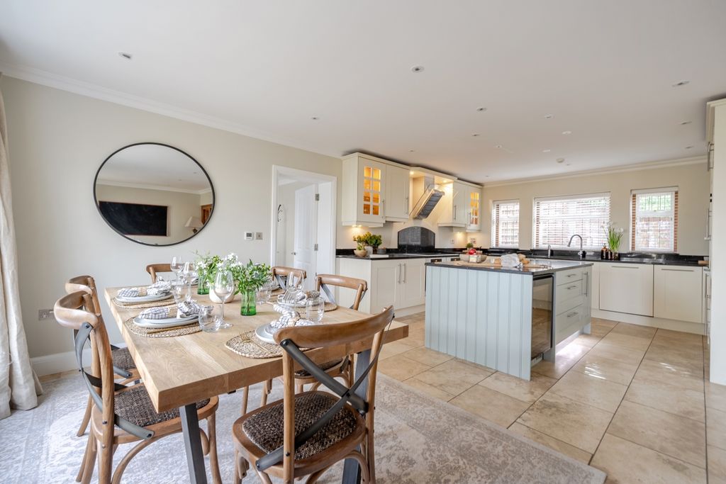 Additional image 5 of 5 bed detached house to rentMerlewood, Sevenoaks TN13