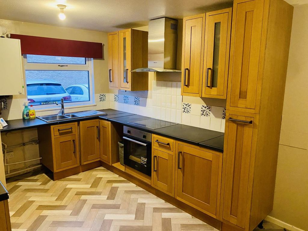 Property photo 2 of 15 Kitchen