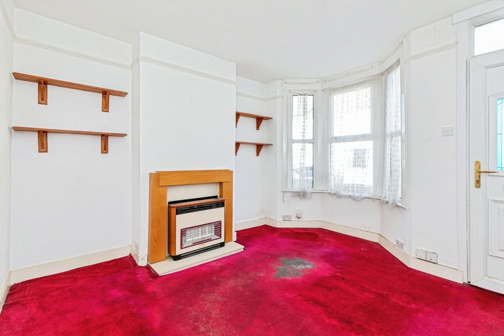 Property photo 2 of 20 Pbox-Img.Jpg