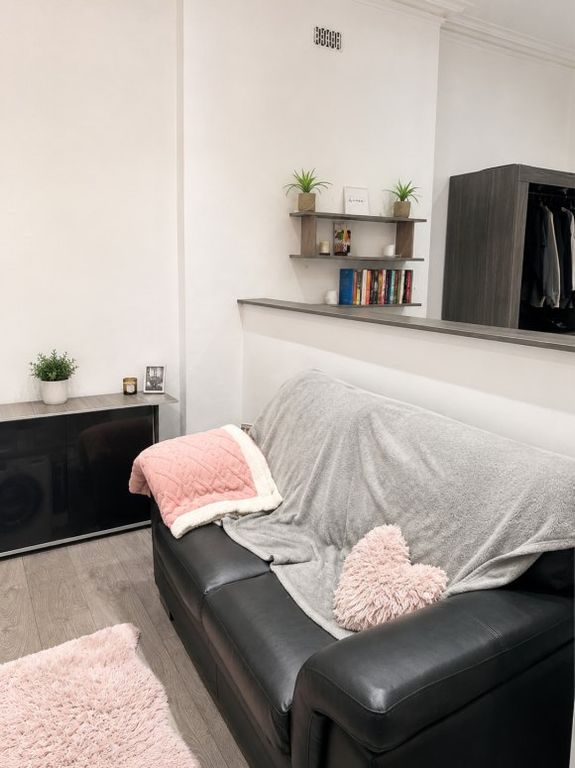 Property photo 3 of 5 9731126.Png