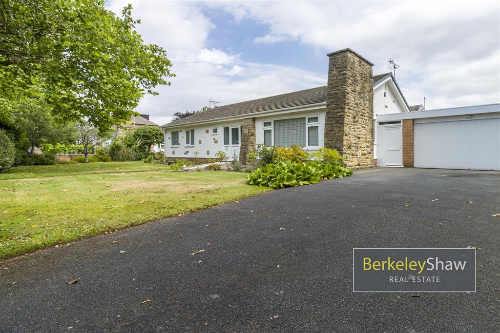 Property photo 2 of 23 Merrilocks Road Blundellsands L23