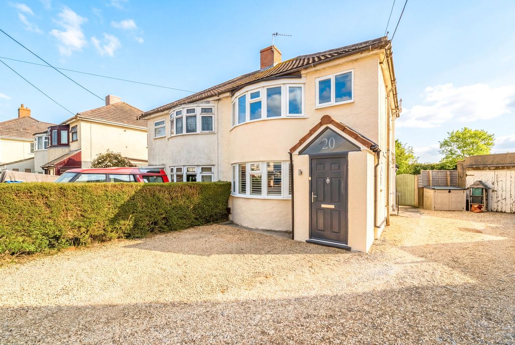 Property photo 2 of 20 Photo 3