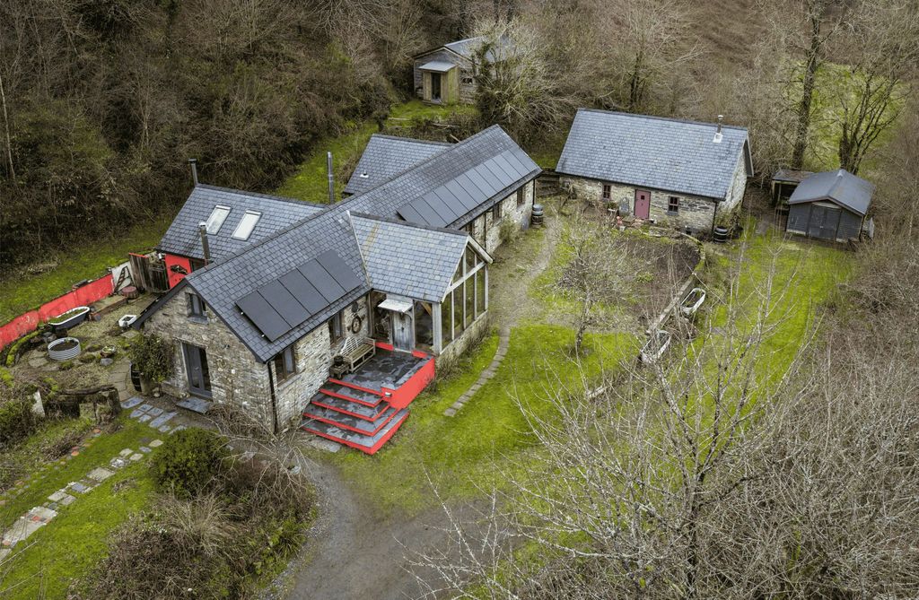 Property photo 3 of 57