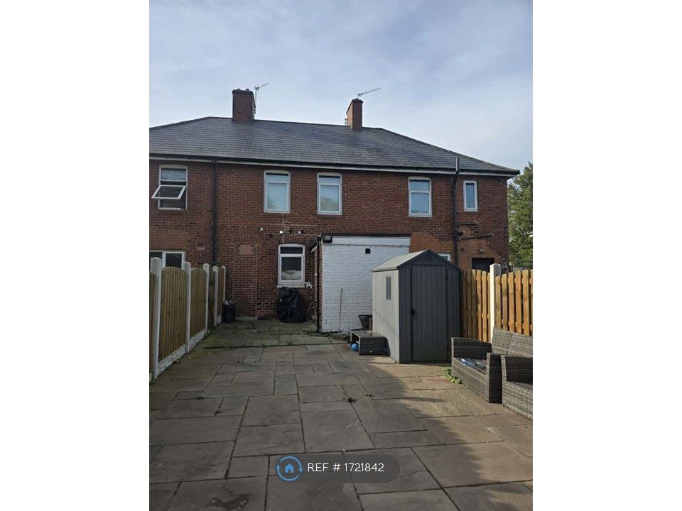 Property photo 2 of 13 Rear