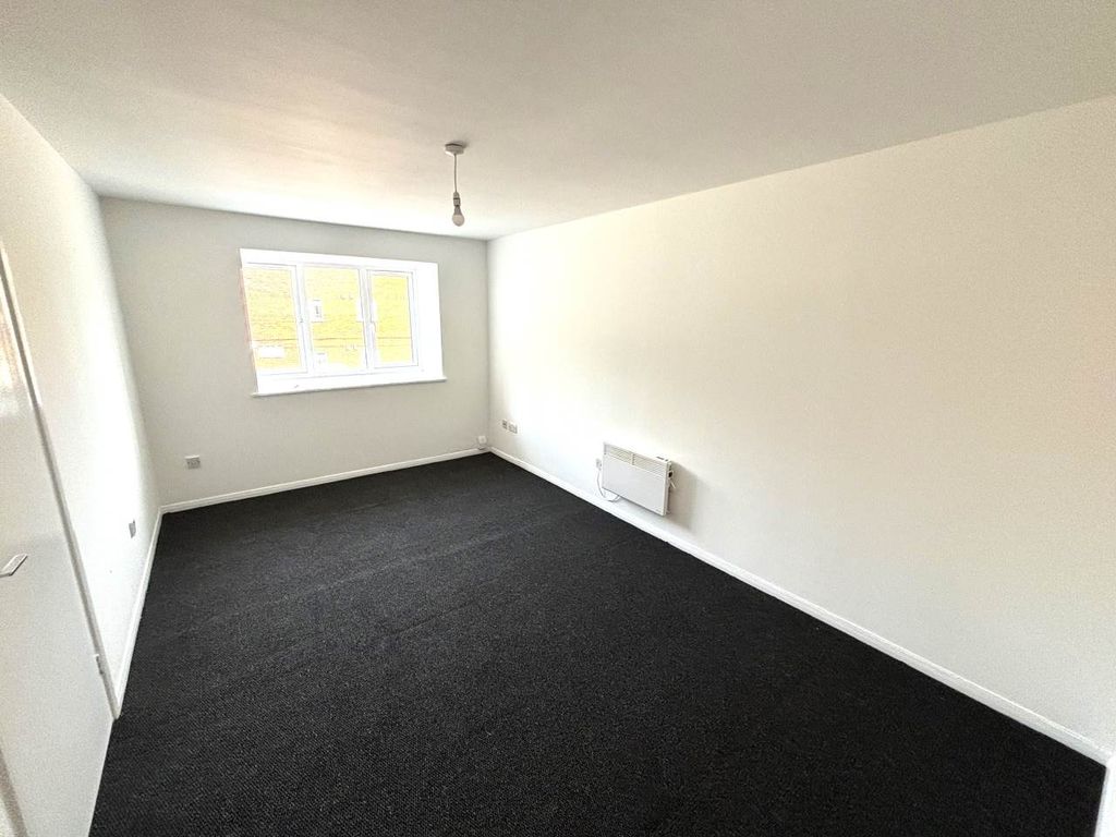 Property photo 3 of 5 Img_1530