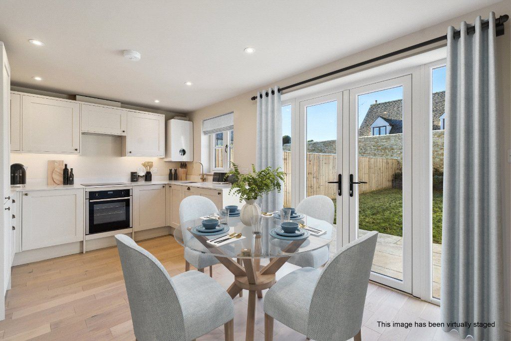 Property photo 2 of 21 Kitchen/Diner